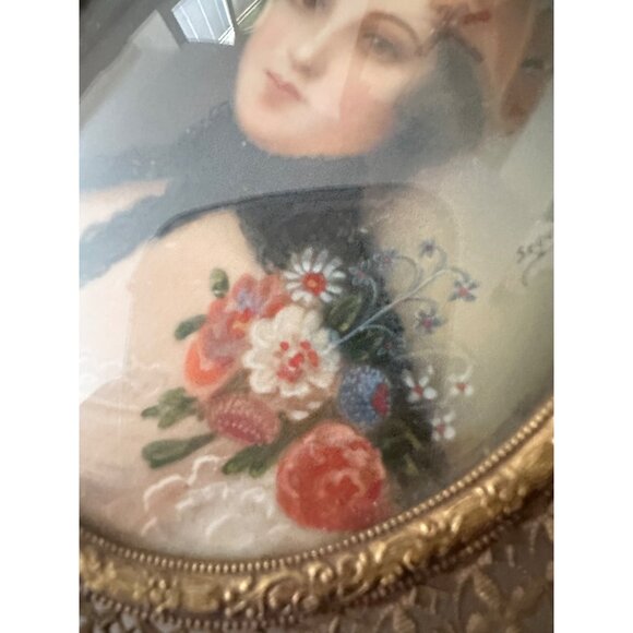 Antique hand painted woman's portrait in gold gilt filigree oval frame - Picture 4 of 10